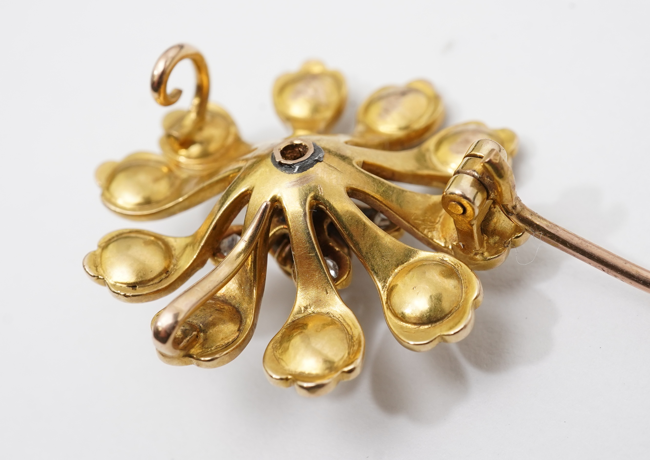 An Edwardian pearl and diamond brooch/pendant, early 20th century